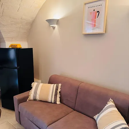 Mimi Maison Vecchia Барі