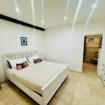 Mimi Maison Vecchia Apartament