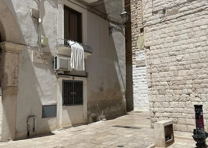 Mimi Maison Vecchia *