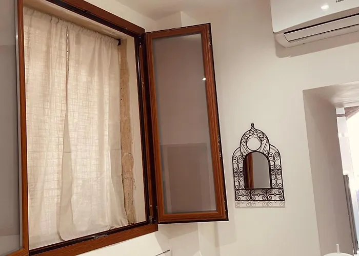 Mimi Maison Vecchia *